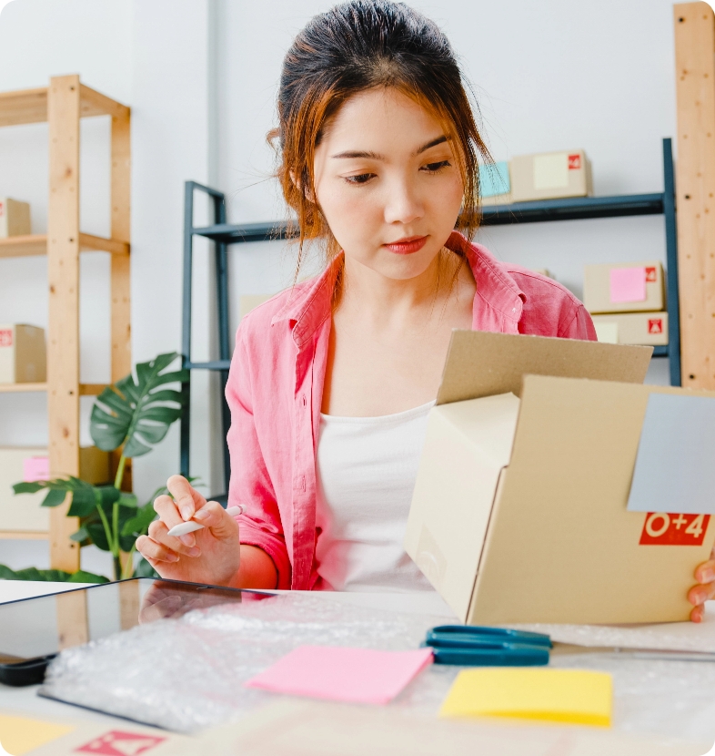 young asia entrepreneur businesswoman